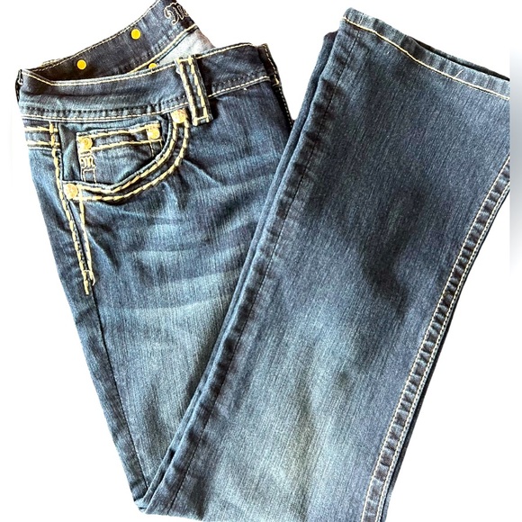 🤩 NEW LISTING! Miss Me Jeans Boot Rhinestone Embellished JS400952 Embroidered - Picture 1 of 12